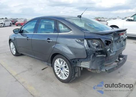 2018 Ford Focus Titanium из США, поврежденный, VIN 1FADP3J28JL323930